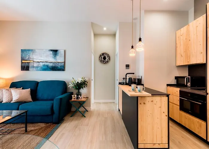 Genteel Sagasta * Cadiz